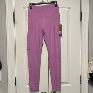 Brand new Girlfriend Collective leggings with pockets